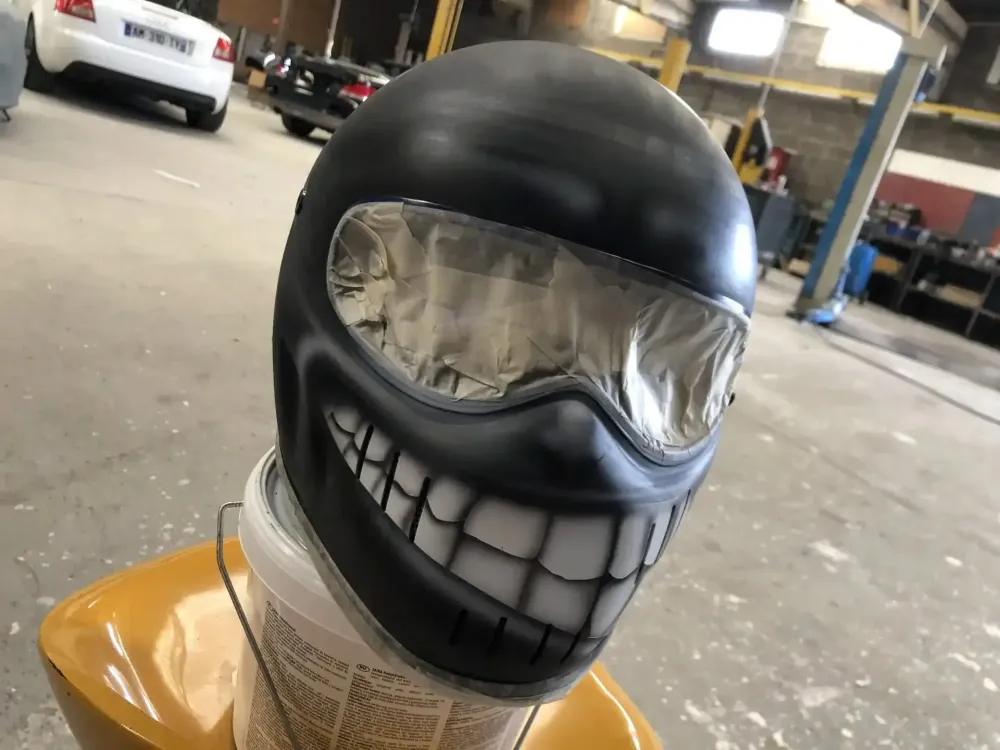 Casque – Aérographie mâchoire & cervelle (16)
