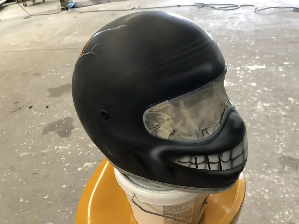 Casque – Aérographie mâchoire & cervelle (19)