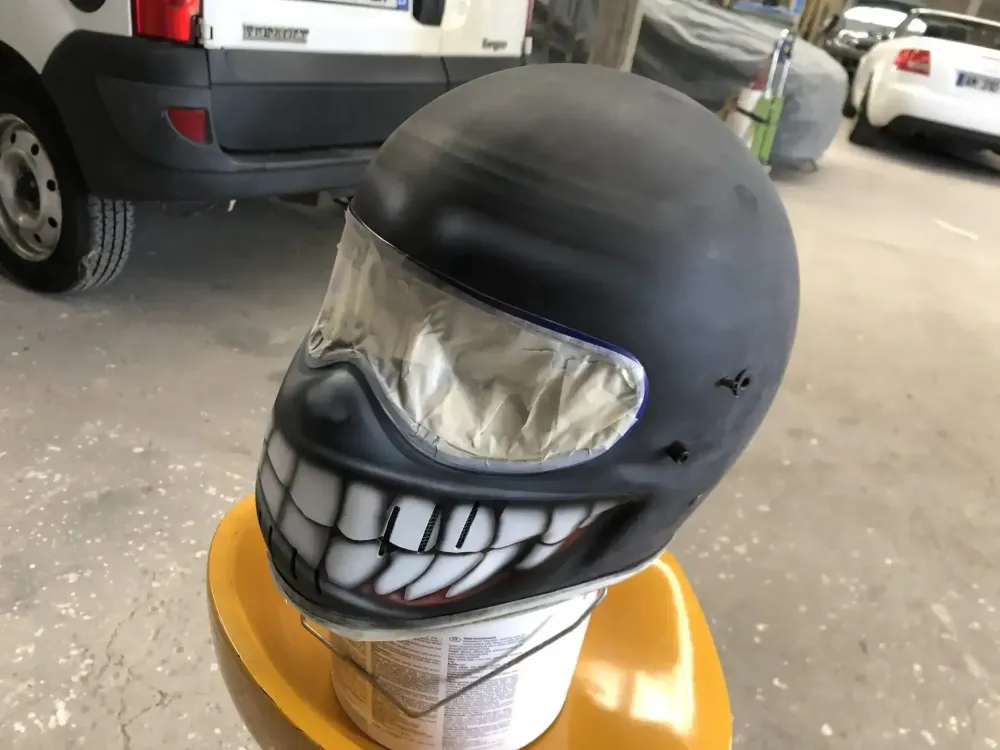 Casque – Aérographie mâchoire & cervelle (18)