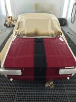 TRIUMPH TR9 CAB Préparation des éléments et mise en peinture des bandes noir puis re-vernissage, en détail. (13)