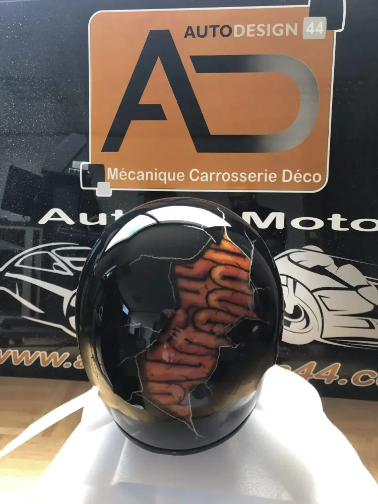 Casque – Aérographie mâchoire & cervelle (10)