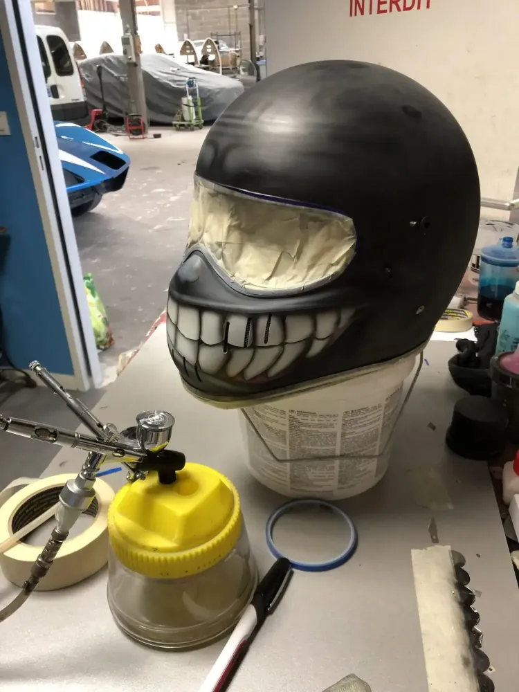 Casque – Aérographie mâchoire & cervelle (4)