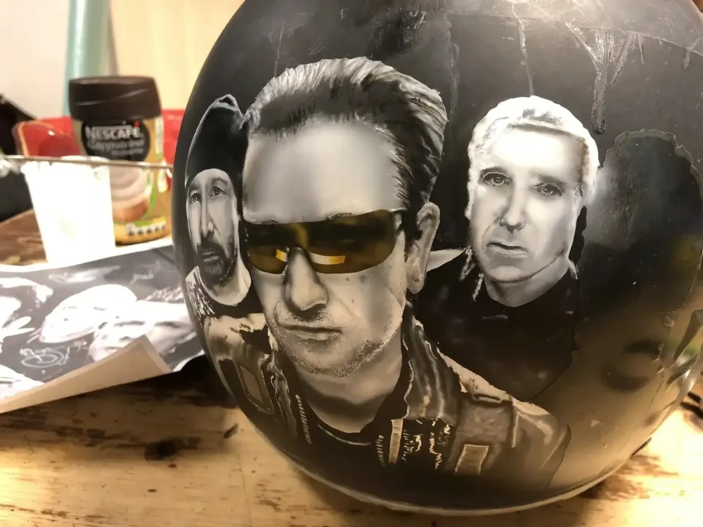 Casque – Aérographie portraits U2 (23)