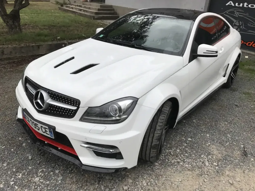Mercedes Coupé C250 – Kit Black Series AMG