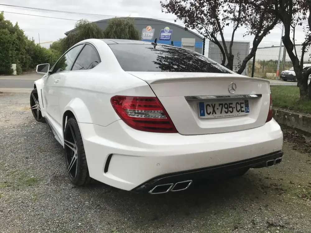 Mercedes Coupé C250 – Kit Black Series AMG-22