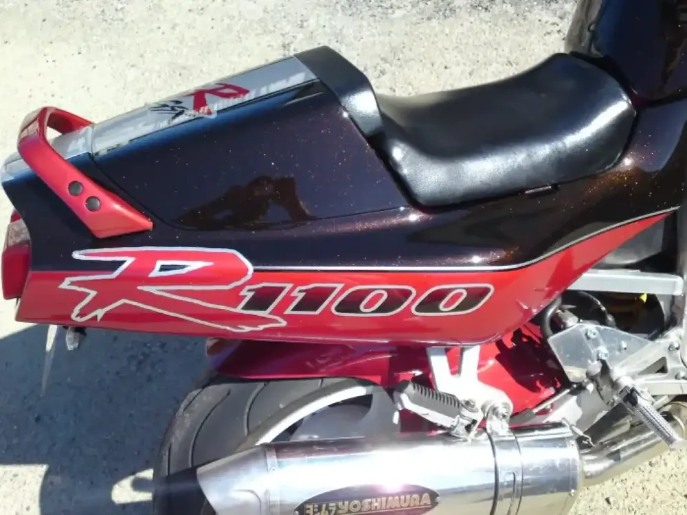 Suzuki GSXR 1100 – Peinture personnalisée (9)