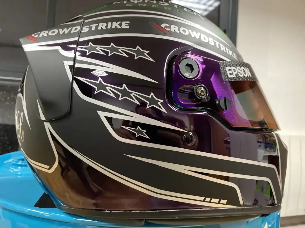 Casque Hamilton Mercedes 2021 – Noir mat & violet (38)