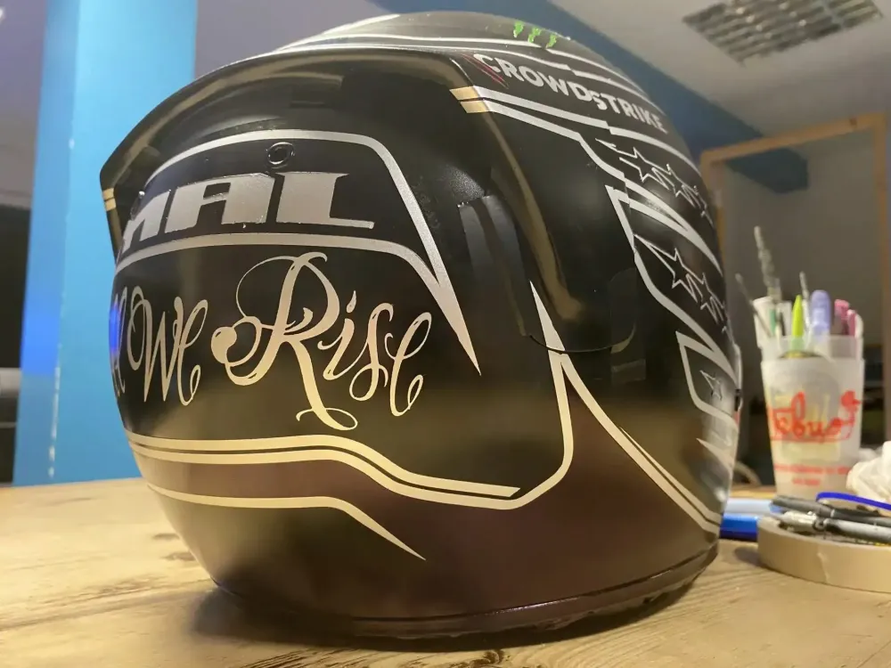 Casque Hamilton Mercedes 2021 – Noir mat & violet (24)