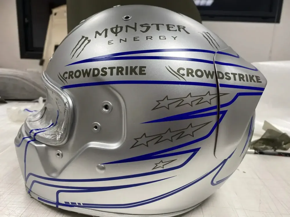 Casque Hamilton Mercedes 2021 – Noir mat & violet (21)