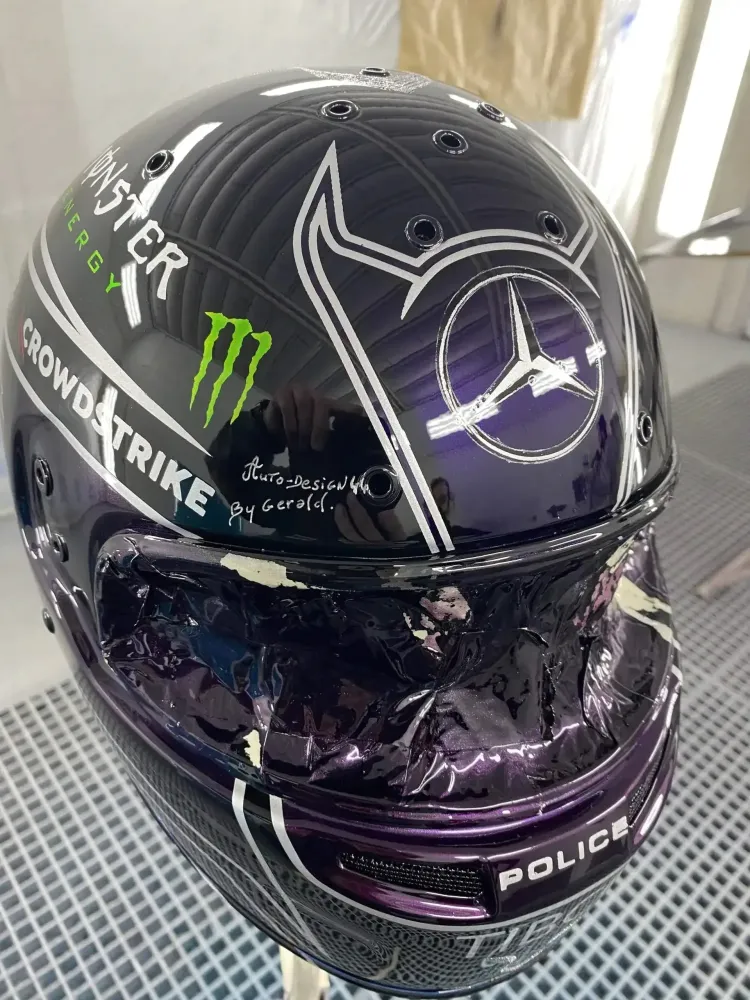 Casque Hamilton Mercedes 2021 – Noir mat & violet (12)