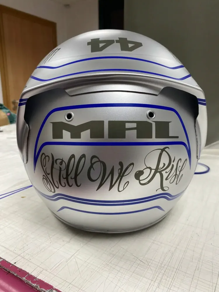 Casque Hamilton Mercedes 2021 – Noir mat & violet (10)