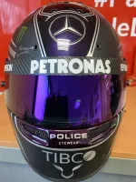 Casque Hamilton Mercedes 2021 – Noir mat & violet (5)