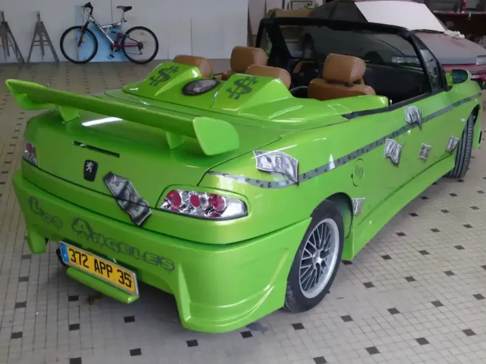 Peugeot 306 – Peinture candy, déco dollar-21