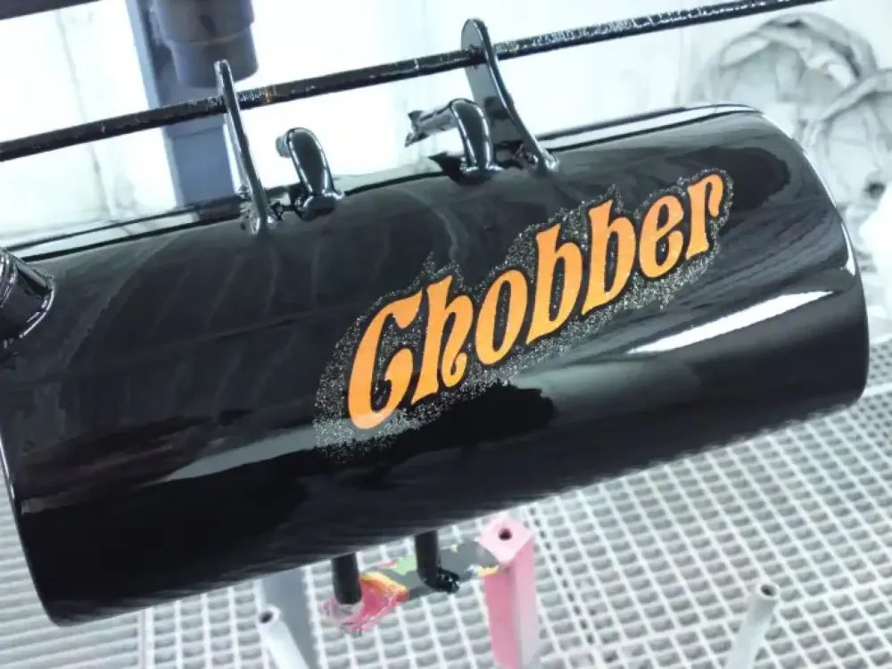 Harley Davidson – Peinture orange candy & paillettes or (4)