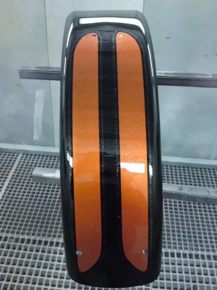 Harley Davidson – Peinture orange candy & paillettes or (21)
