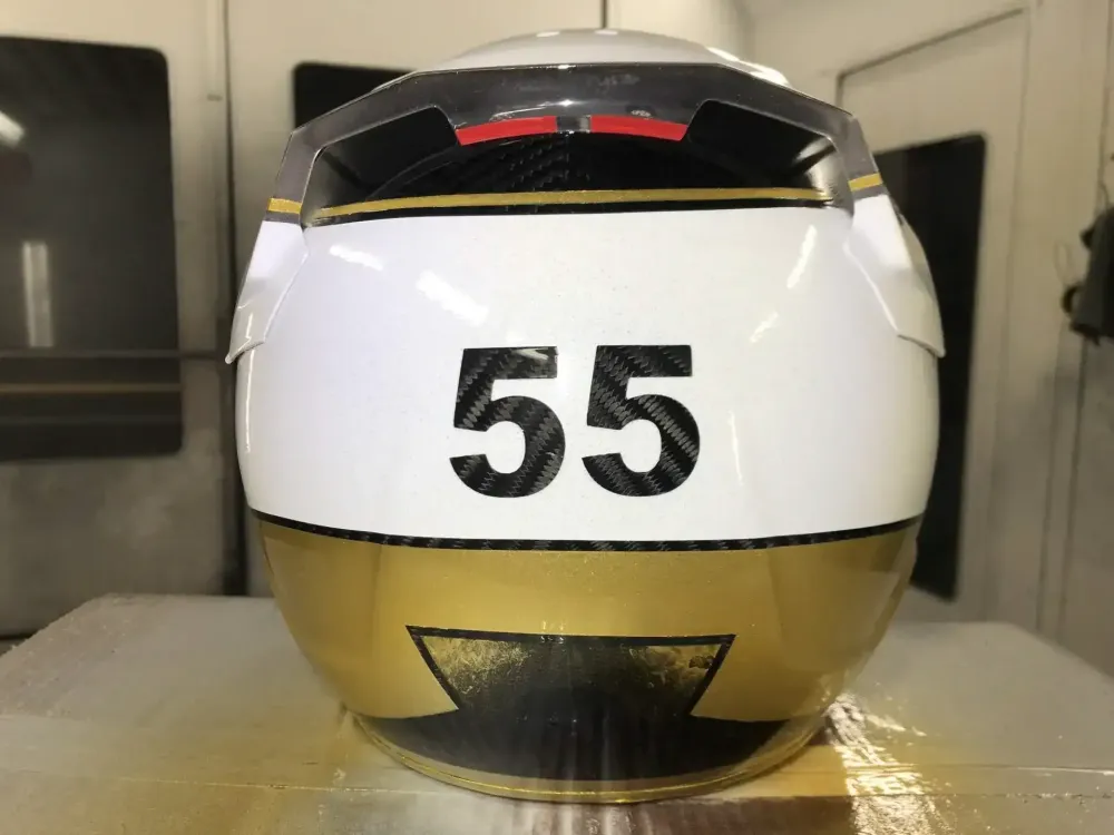 Casque compétition carbone – Or & blanc (1)