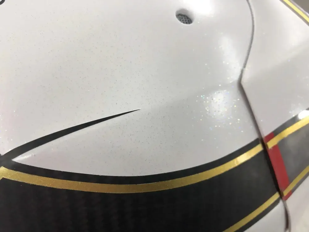 Casque compétition carbone – Or & blanc (30)