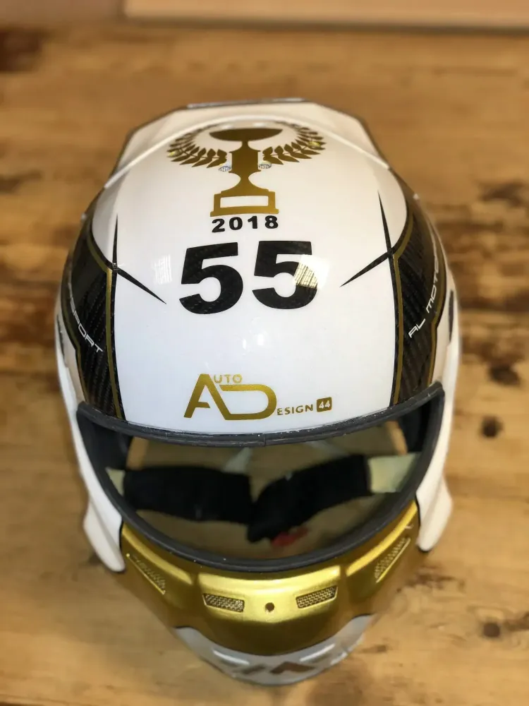 Casque compétition carbone – Or & blanc (15)