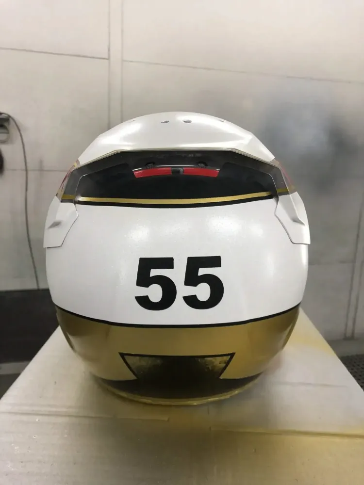 Casque compétition carbone – Or & blanc (5)