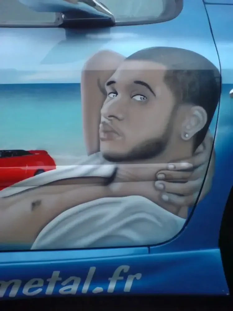 Peugeot 307 – Décor portraits à l’aérographe (8)