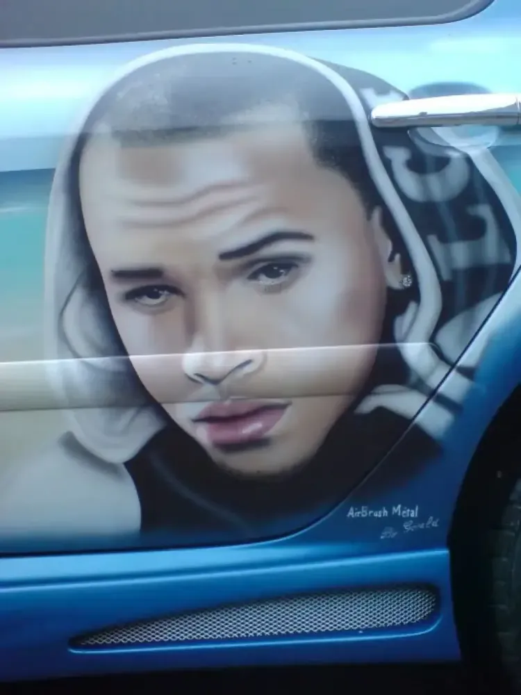 Peugeot 307 – Décor portraits à l’aérographe (10)