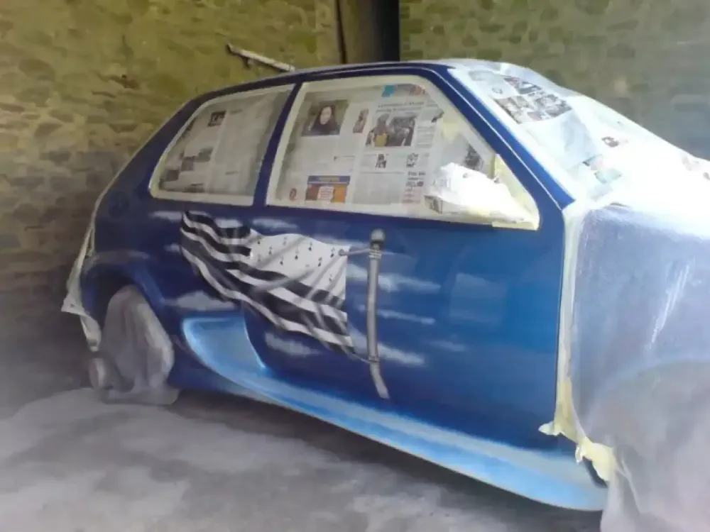 Peugeot 106 bleue – Déco drapeau breton (12)