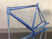Cannondale – Déco peinture bleu sur bleu (13)