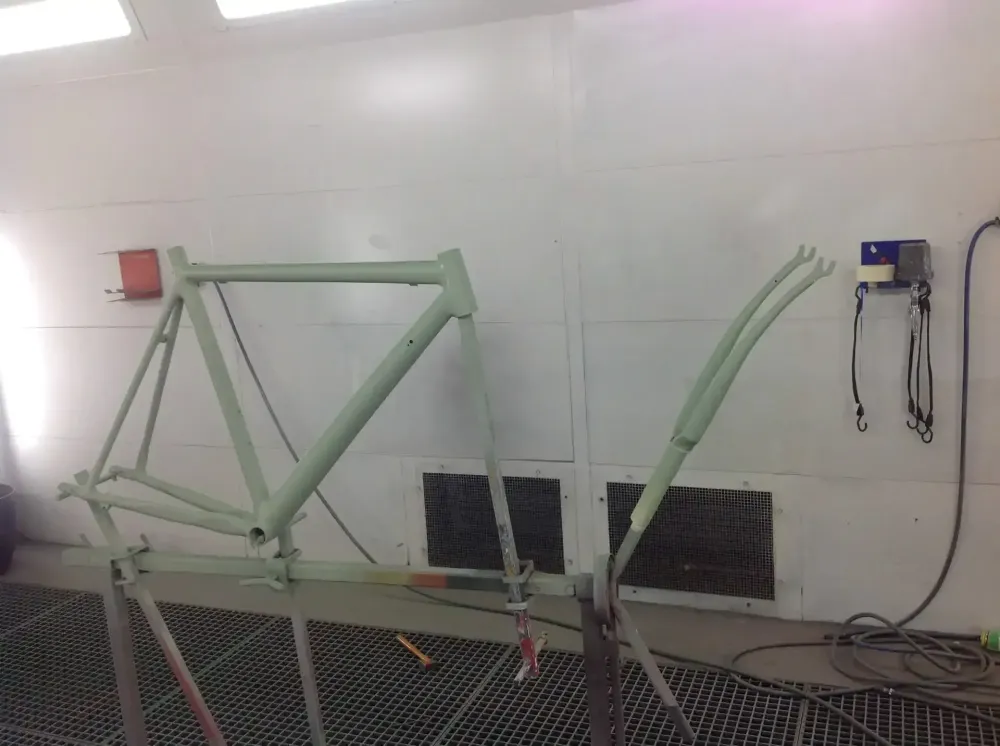 Cannondale – Déco peinture bleu sur bleu (7)