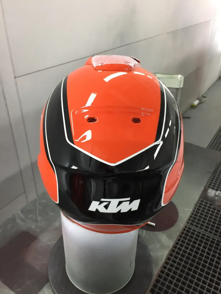 Casque moto KTM – Peinture personnalisée 5