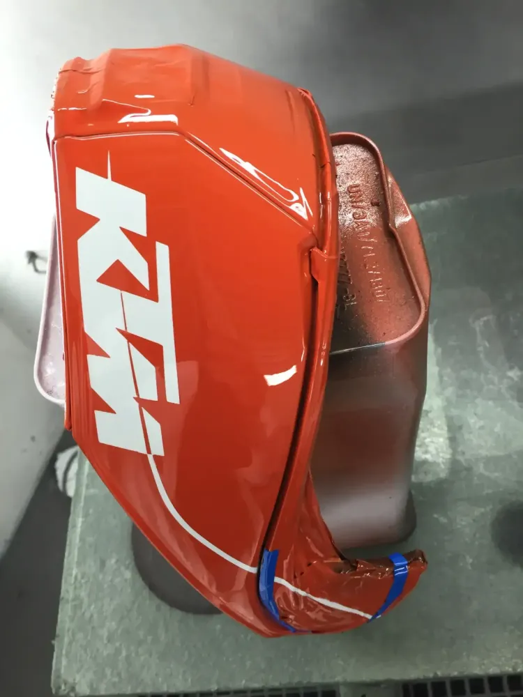 Casque moto KTM – Peinture personnalisée 2