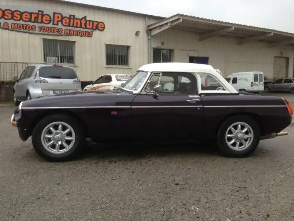 MG B – Restauration complète, changement de couleur (Nantes  Châteaubriant 44) (4)