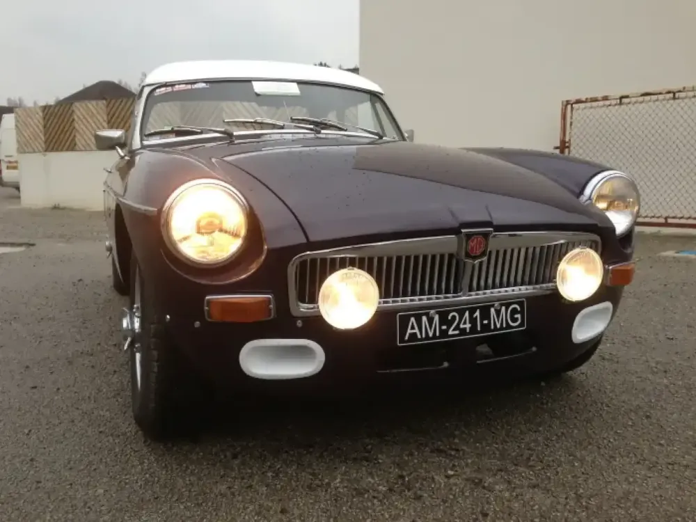 MG B – Restauration complète, changement de couleur (Nantes  Châteaubriant 44) (6)