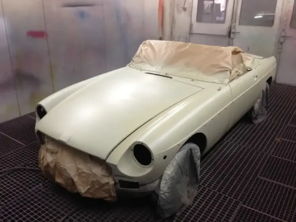 MG B – Restauration complète rouge (Nantes  Châteaubriant 44) (2)