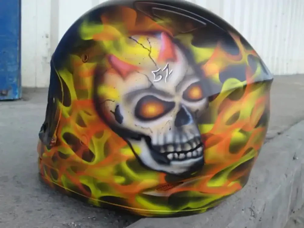 Casque diable flamming carizzma 3