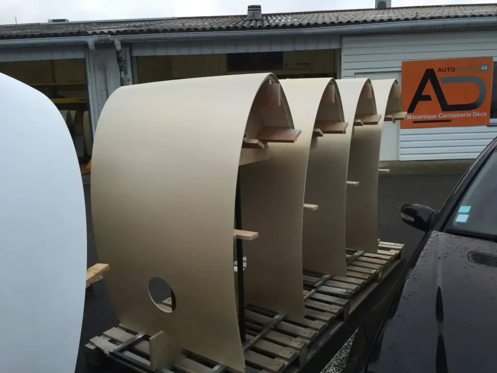 Harmony of the Seas – Rising Tide Bar (5)