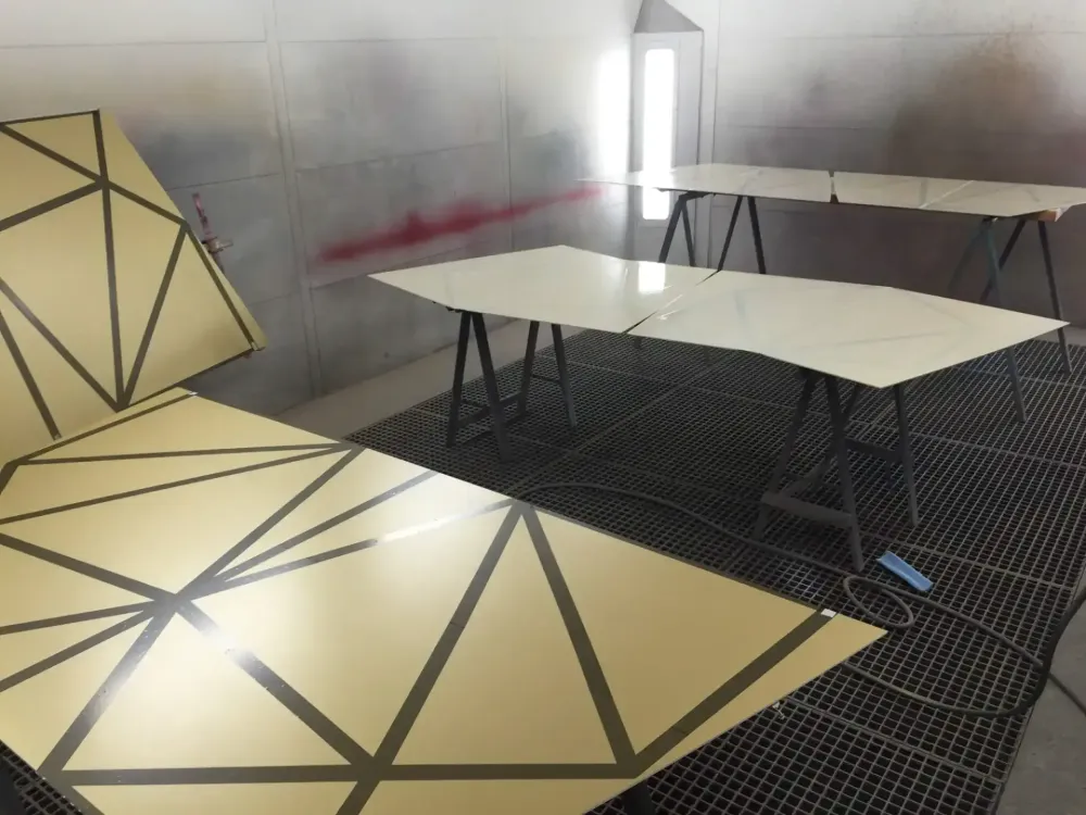 Harmony of the Seas – Rising Tide Bar (6)