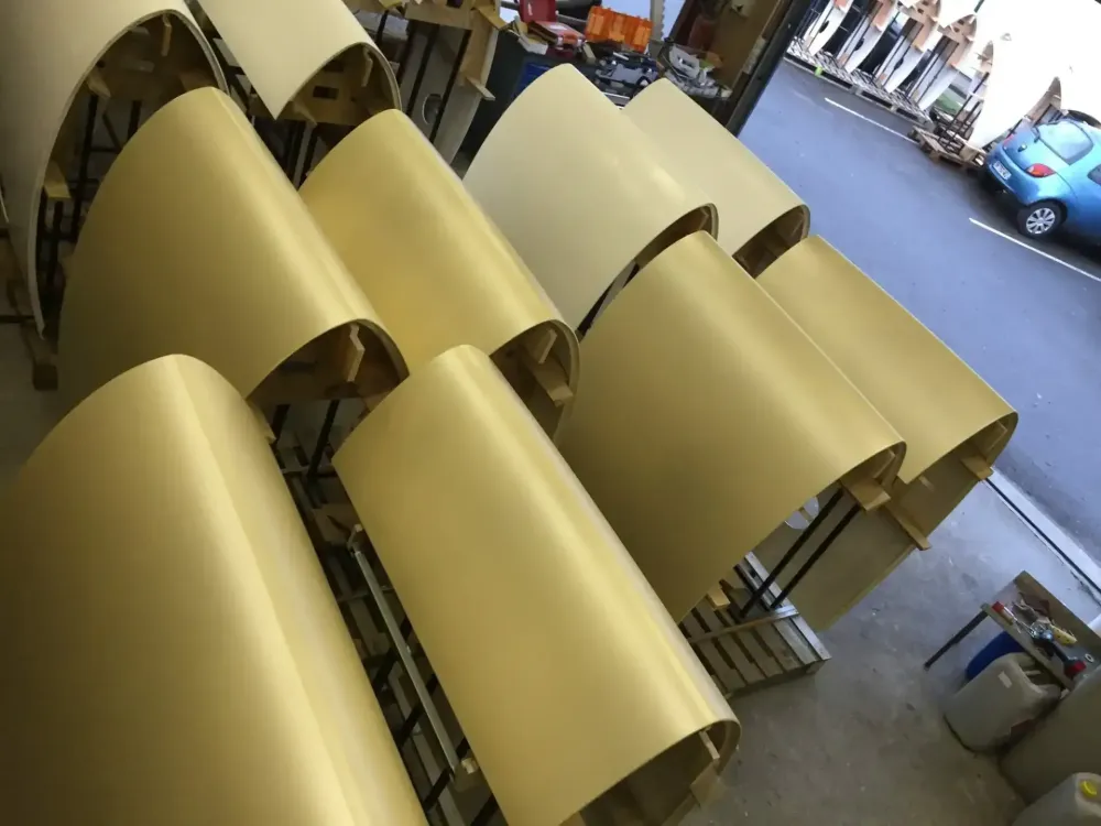 Harmony of the Seas – Rising Tide Bar (7)