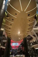 Harmony of the Seas – Rising Tide Bar (9)