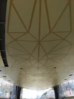 Harmony of the Seas – Rising Tide Bar (18)